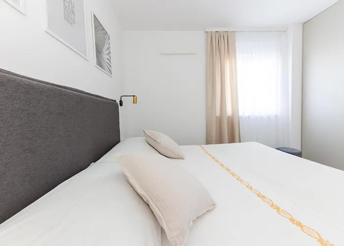 Antico * トロギール