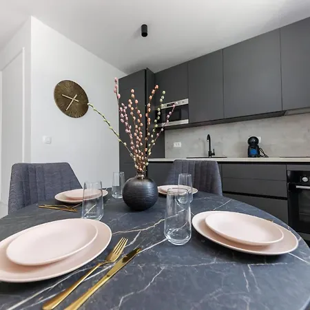 Antico * 特罗吉尔